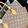 Medium Handbag Handbag Specification: 35*27*14