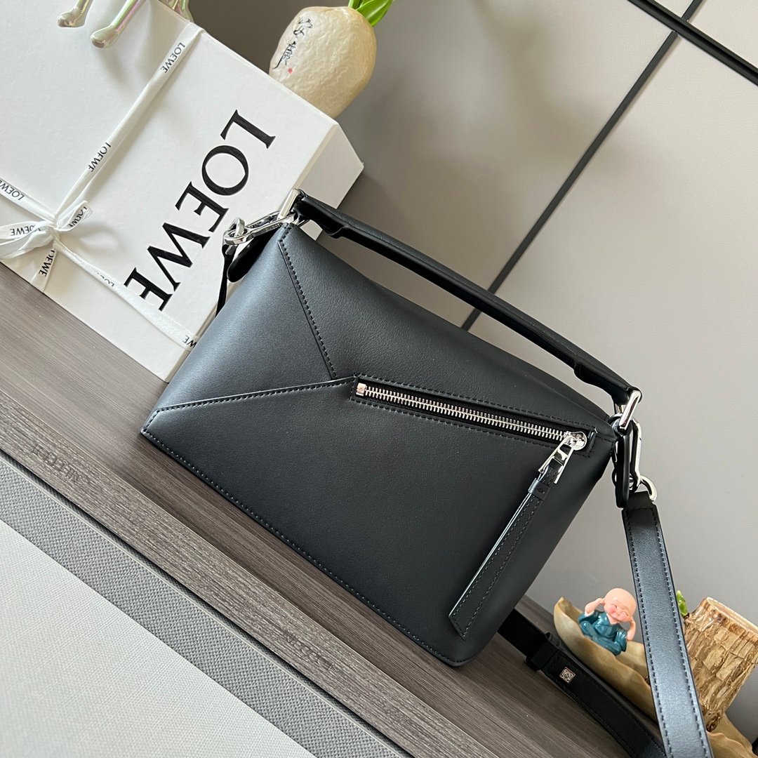Handbag/Shoulder Bag Size 24*10.5*16CM