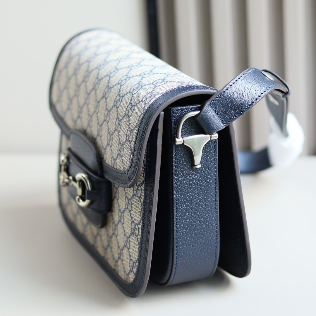 Handbag/Shoulder Bag Size  25*18*8Cm