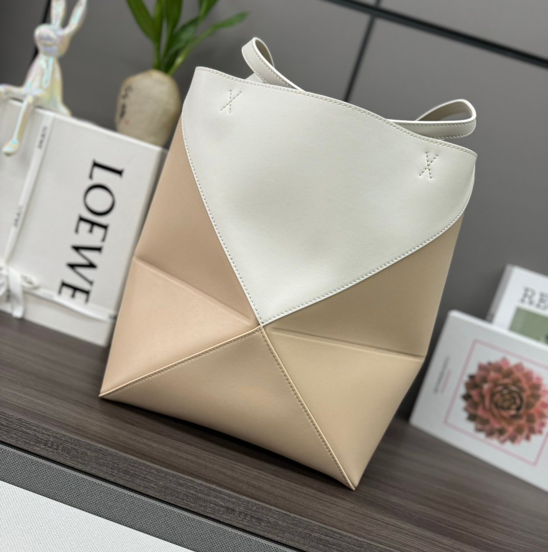 Handbag/Shoulder Bag Size 25.5*14.5*31.5CＭ