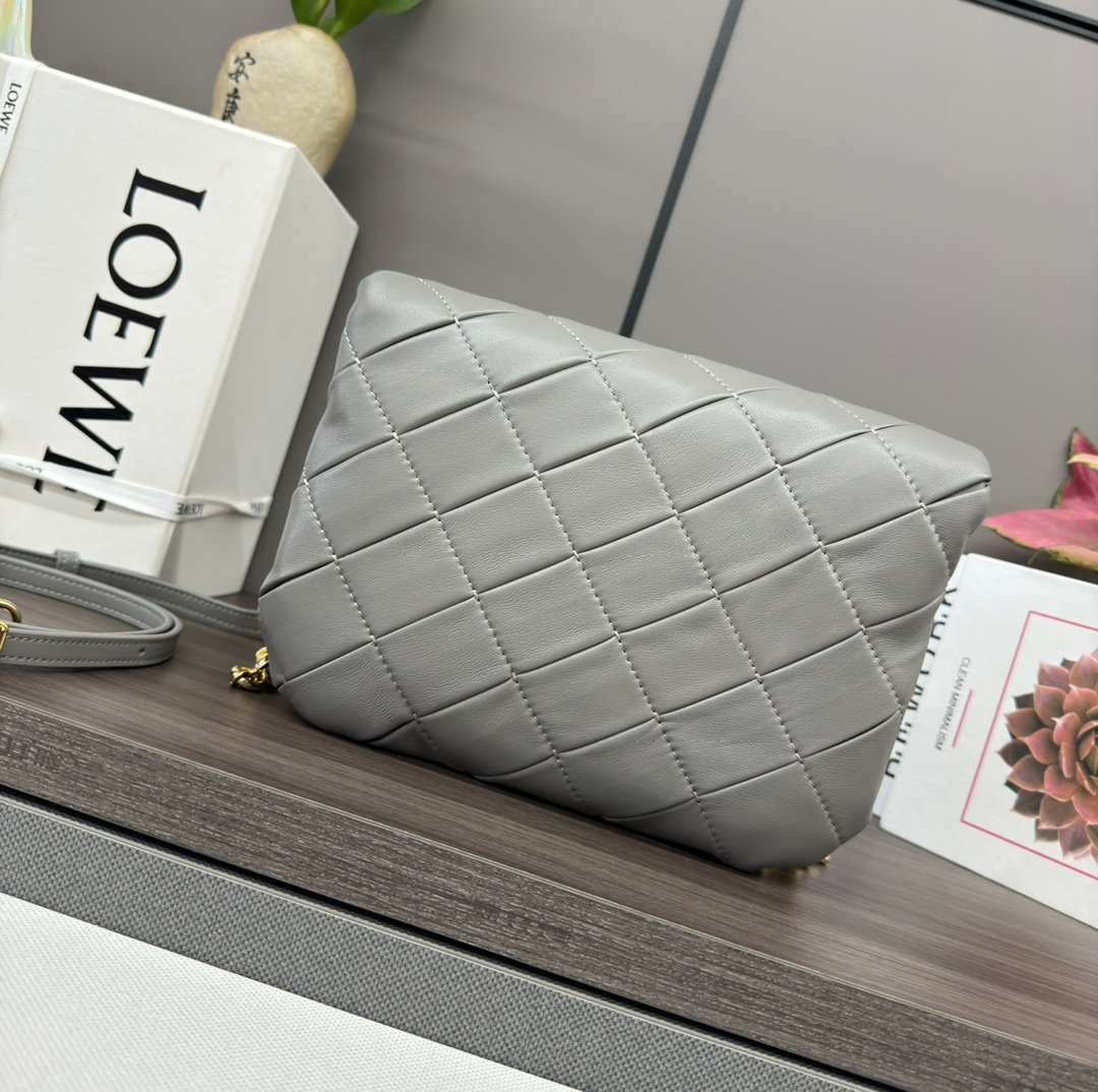 Handbag/Shoulder Bag Size 23*9*17cm