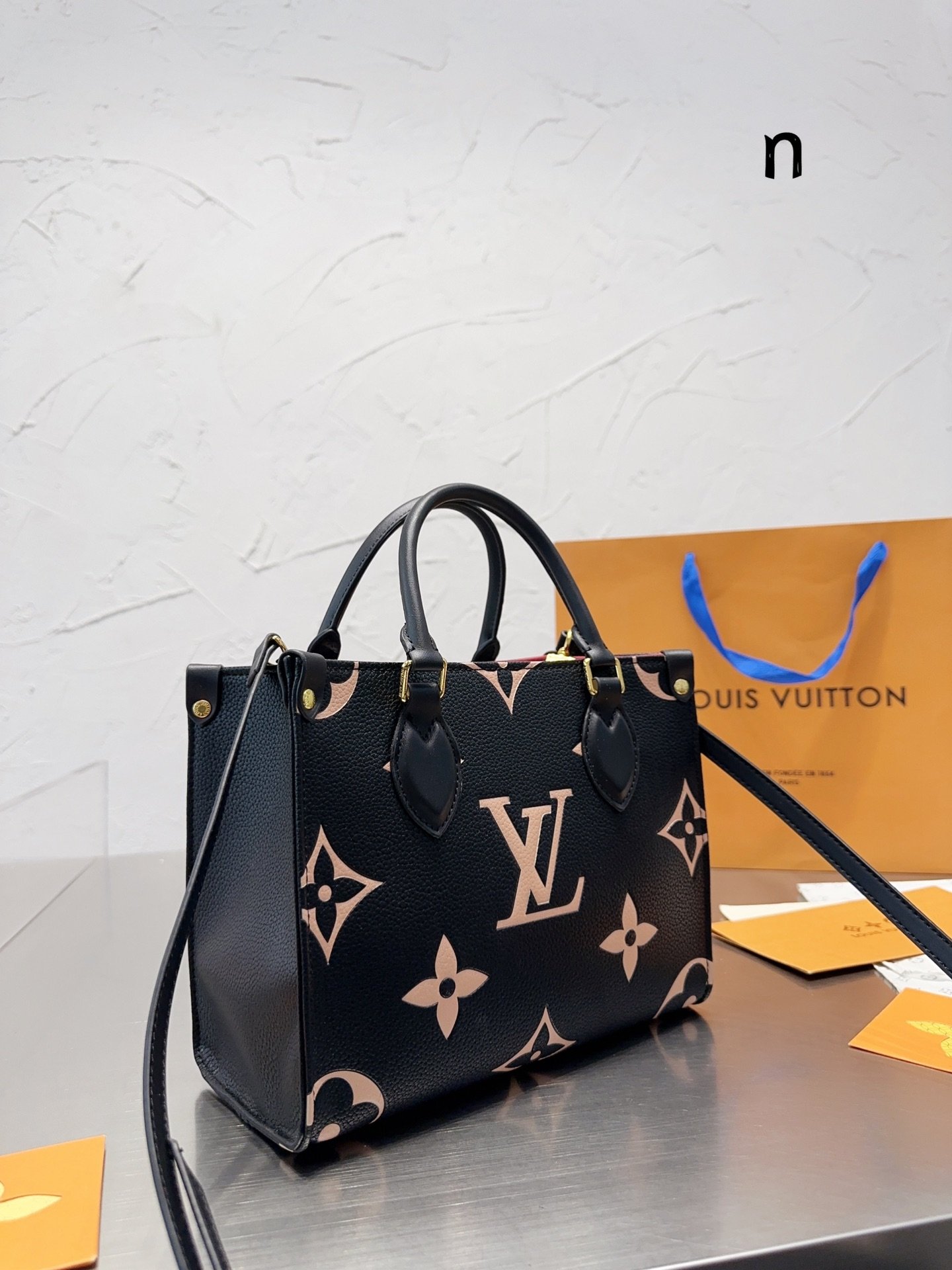 Shopping bag, shoulder bag, handbag Specification: 25*19*11.5