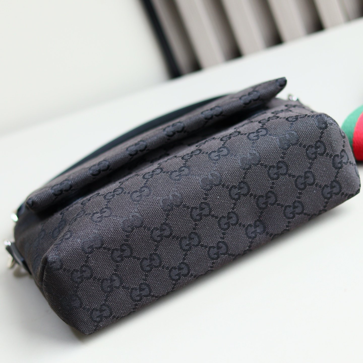 Handbag/Shoulder Bag Size  19x 15x 7