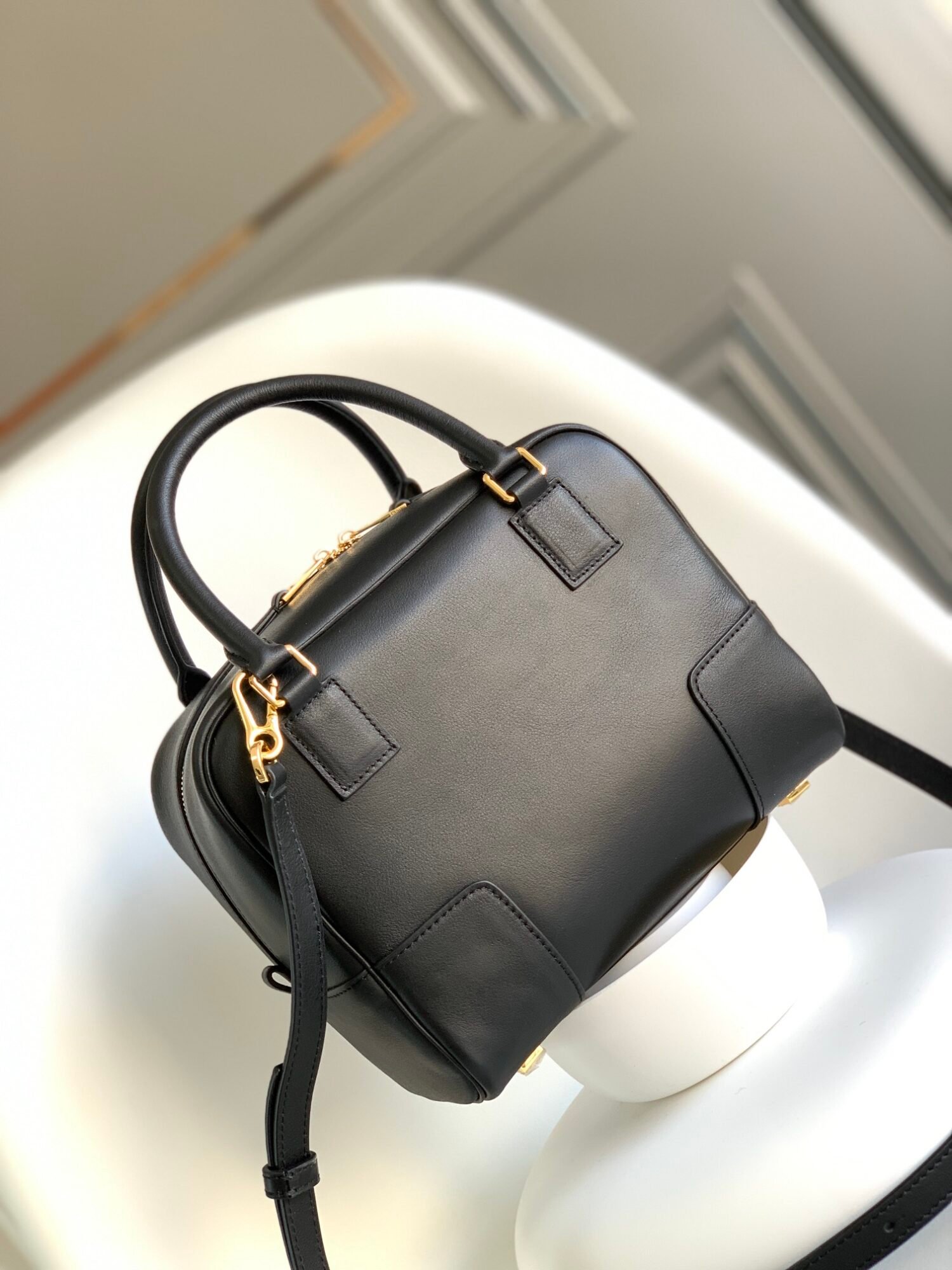 Handbag/Shoulder Bag Size 19*18*11cm