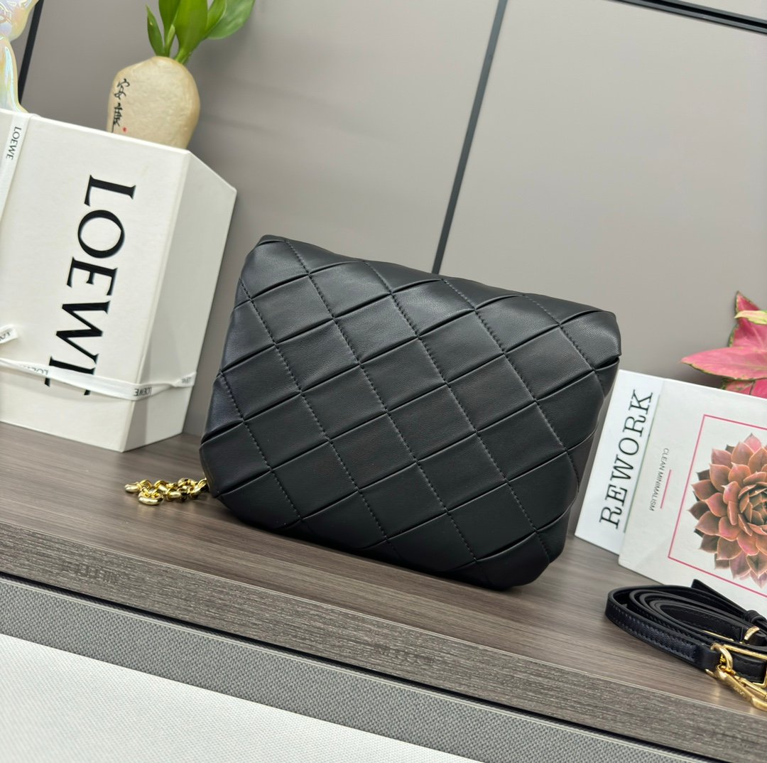 Handbag/Shoulder Bag Size23*9*17cm