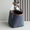 Handbag/Shoulder Bag Size   22x19x18cm