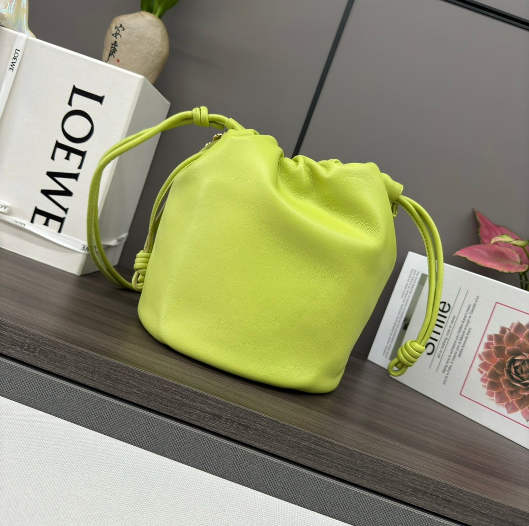 Handbag/Shoulder Bag Size 32*17*24CM