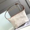 Handbag/Shoulder Bag Size21*17*12.5cm