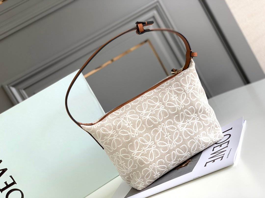 Handbag/Shoulder Bag Size21*17*12.5cm