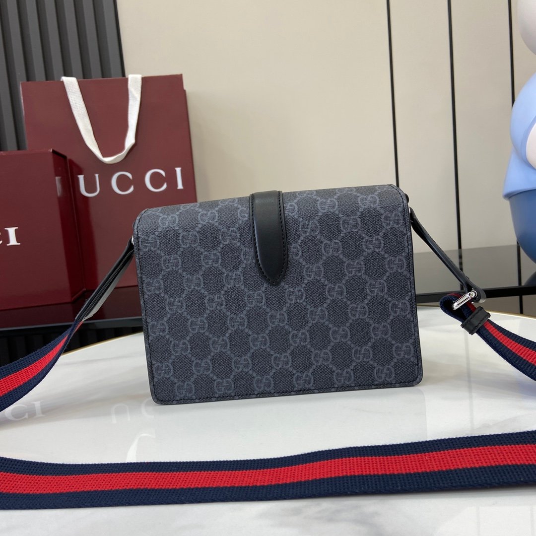 Handbag/Shoulder Bag Size 18.5x 13.5x 7