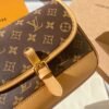 New cover, small tofu tote bag shoulder bag Specifications: 22*17*-8cm ...