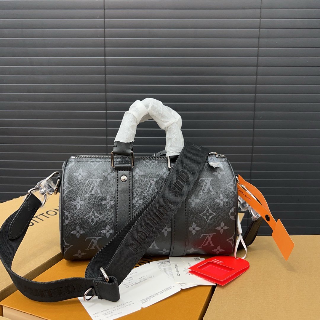 Tote crossbody bag Shoulder bag Dimensions: 15 x 25 cm.
