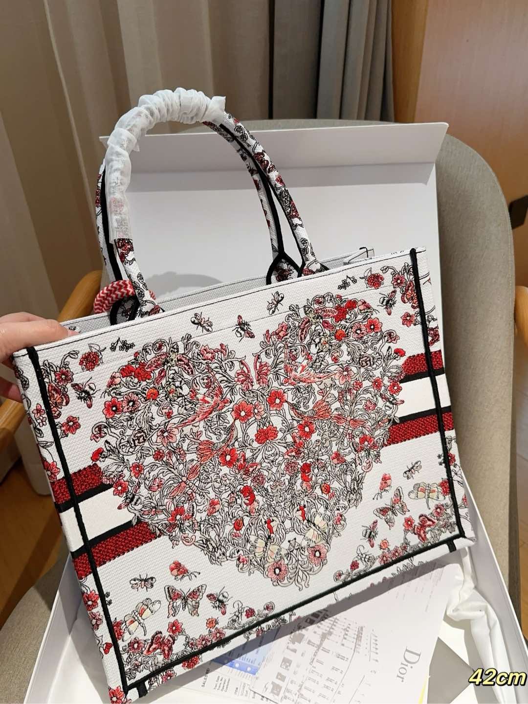 Handbag/Shoulder Bag Size 42x18x35cm