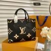 Premium Embossed Embossed Shopping Bag Specifications: 25*11*19 CM