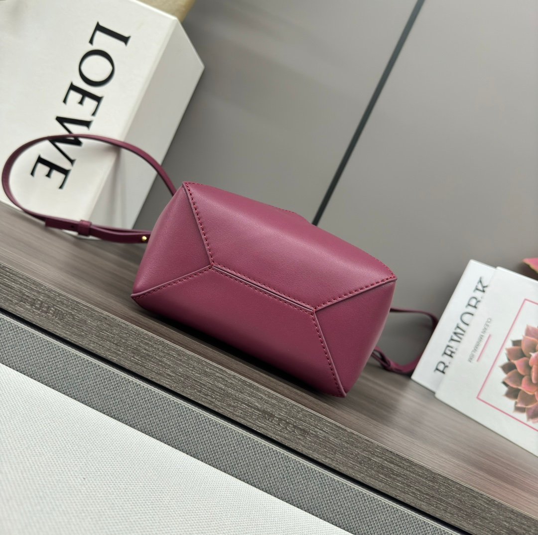 Handbag/Shoulder Bag Size 16.5*9.5*20CM