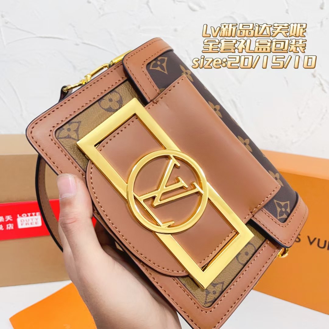 Handbag shoulder bag Specification: 20*15*10 CM