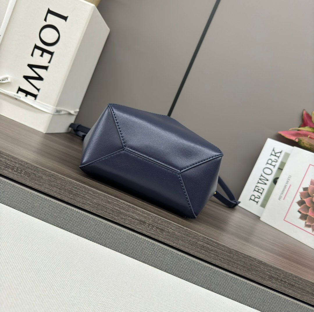 Handbag/Shoulder Bag Size 16.5*9.5*20CM