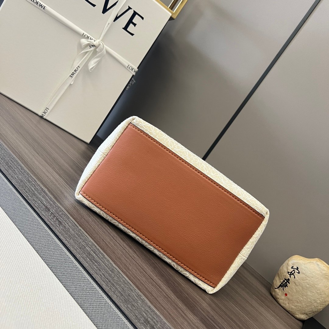 Handbag/Shoulder Bag Size21*17*12.5cm