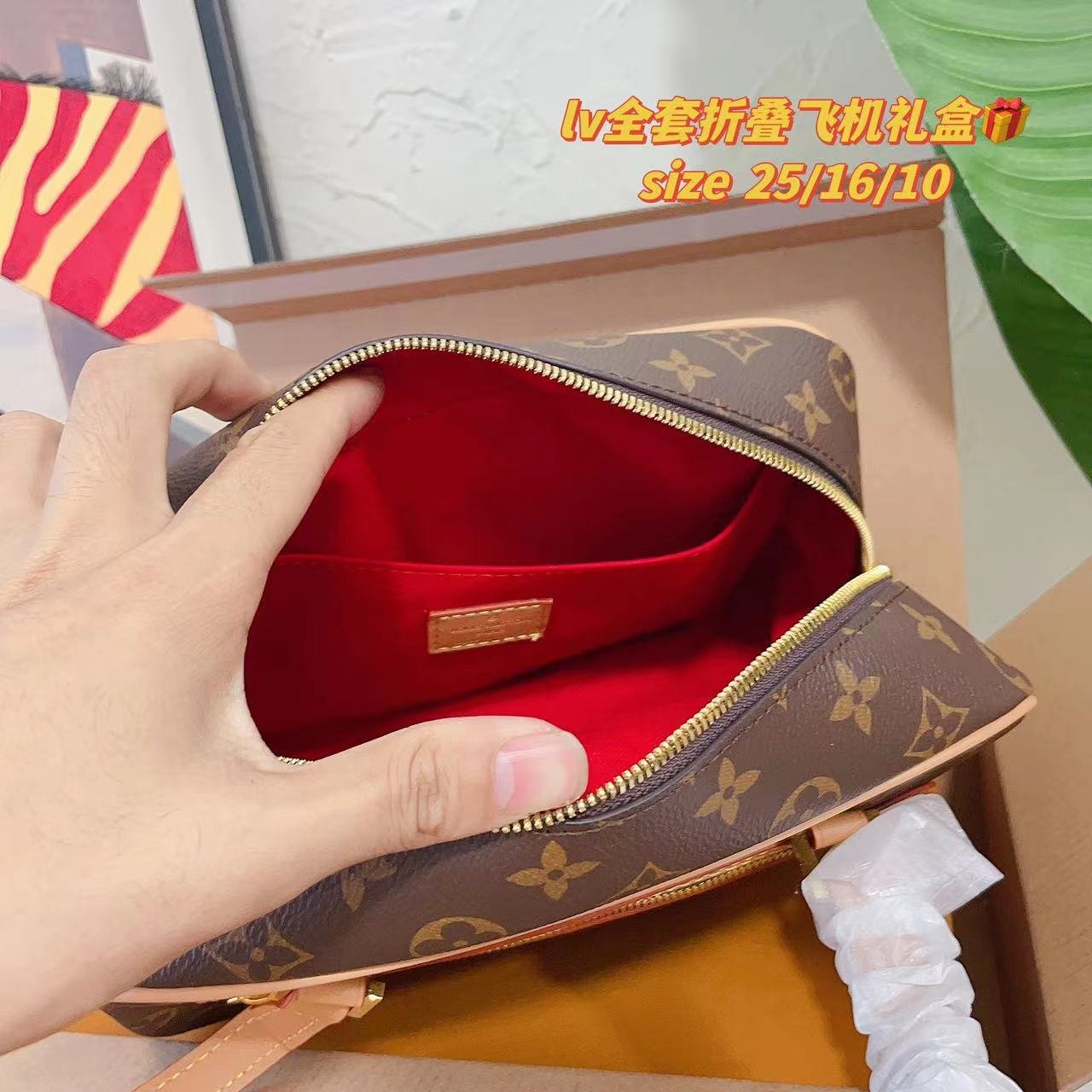 Changing bag tote bag size: 25*16*10cm