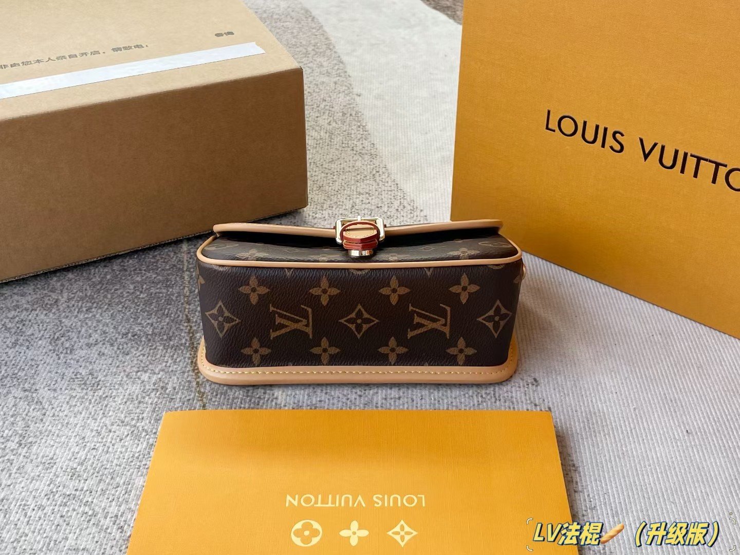 Mini baguette tote bag shoulder bag Specification: 25*15*10cm