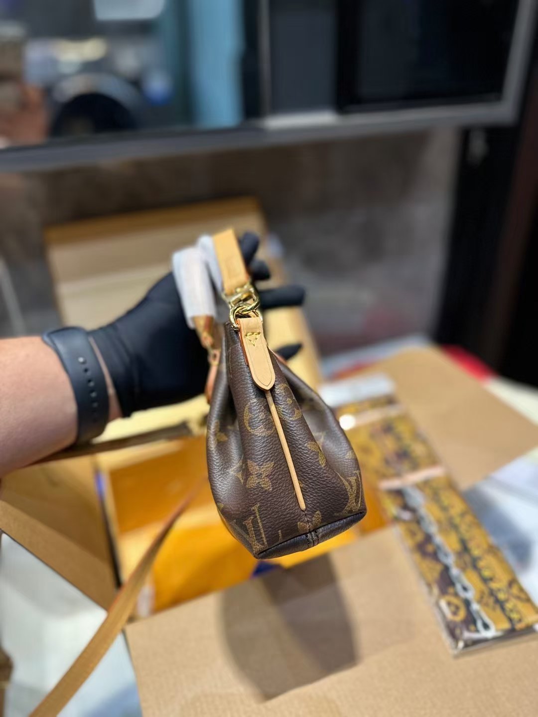 Small Dumpling Tote Bag Shoulder Bag Specification: 15*6*14cm
