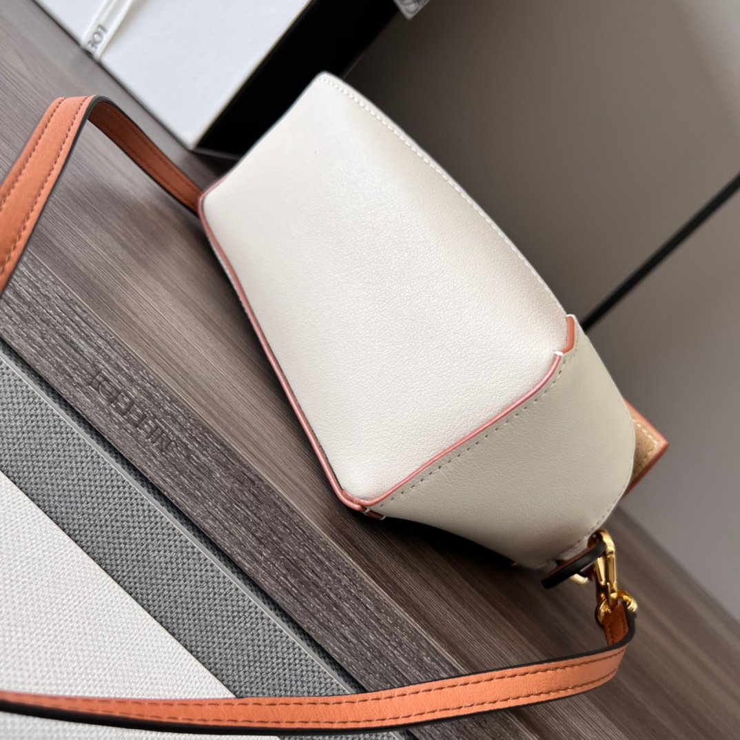 Handbag/Shoulder Bag Size18*12.5*8CＭ
