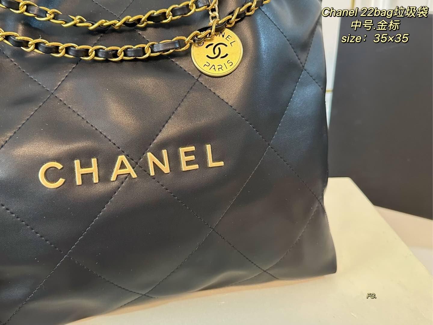 Handbag/Shoulder Bag Size 48x45x10cm
