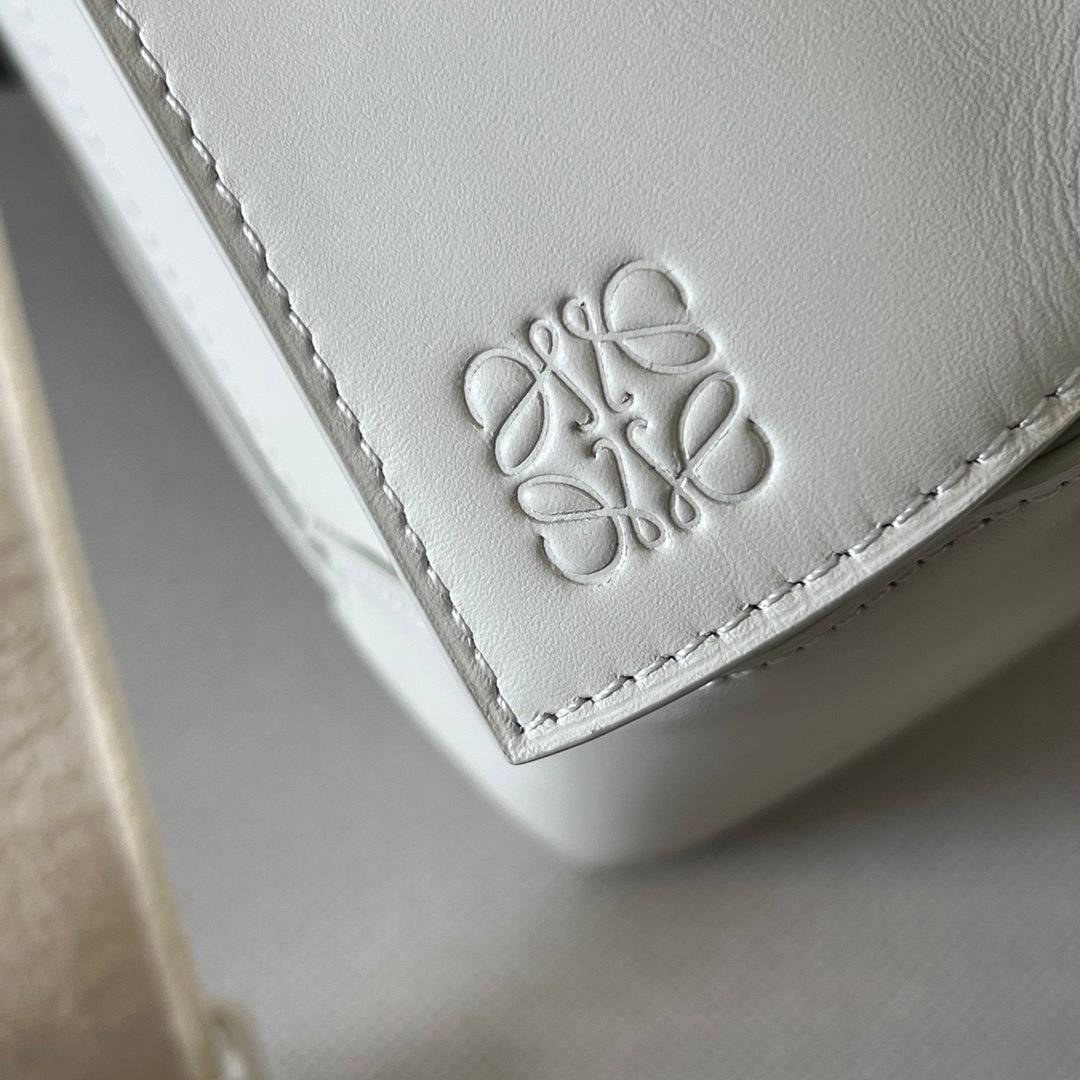 Handbag/Shoulder Bag Size 24*10.5*16CM