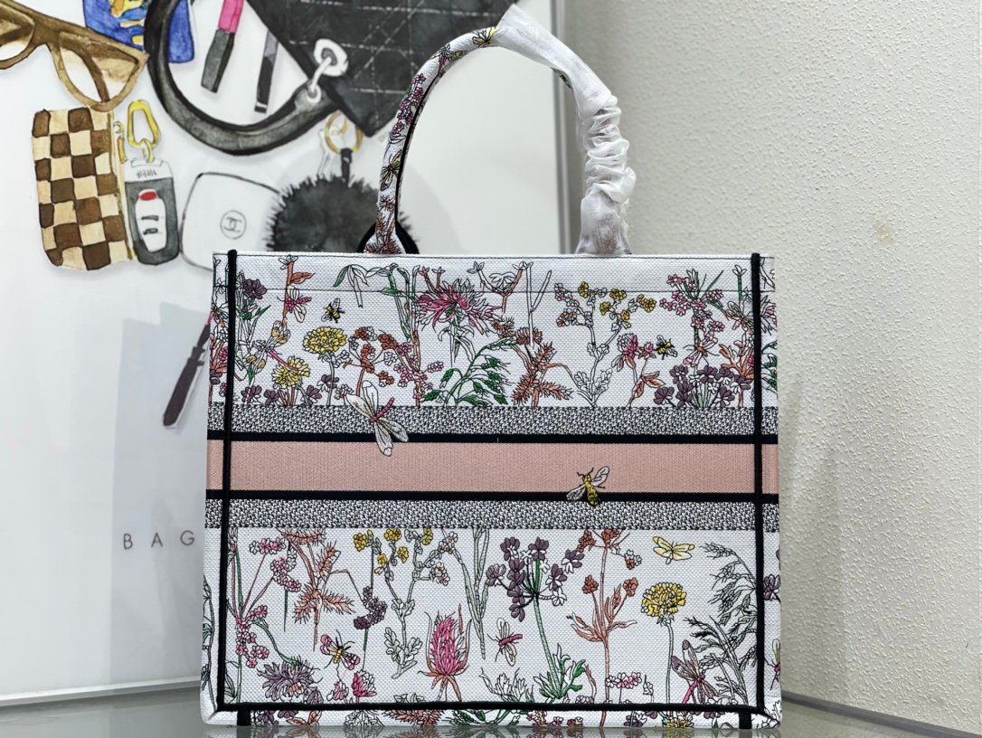 Handbag/Shoulder Bag Size 42x18x35cm