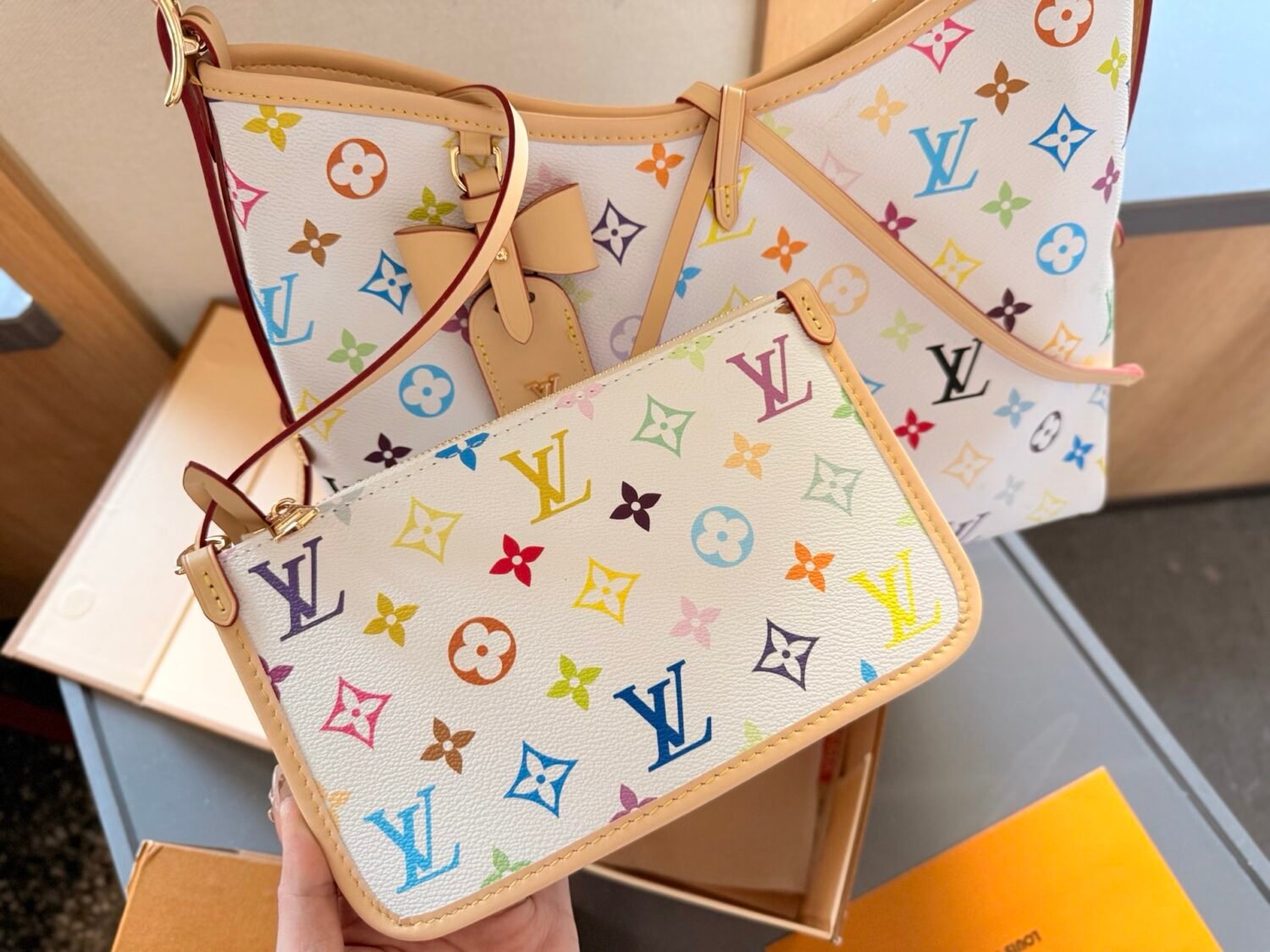 White color shopping bag 24*12*29