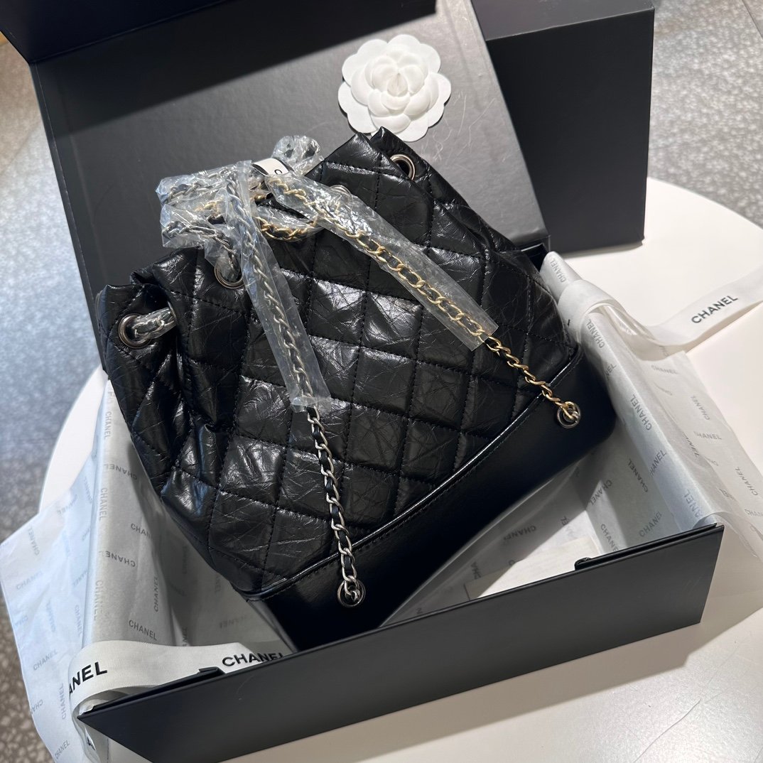 Handbag/Shoulder Bag Size 23*22.5*10.5cm