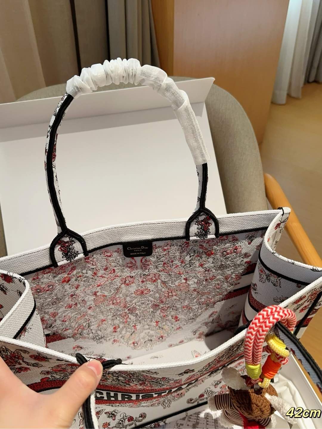 Handbag/Shoulder Bag Size 42x18x35cm