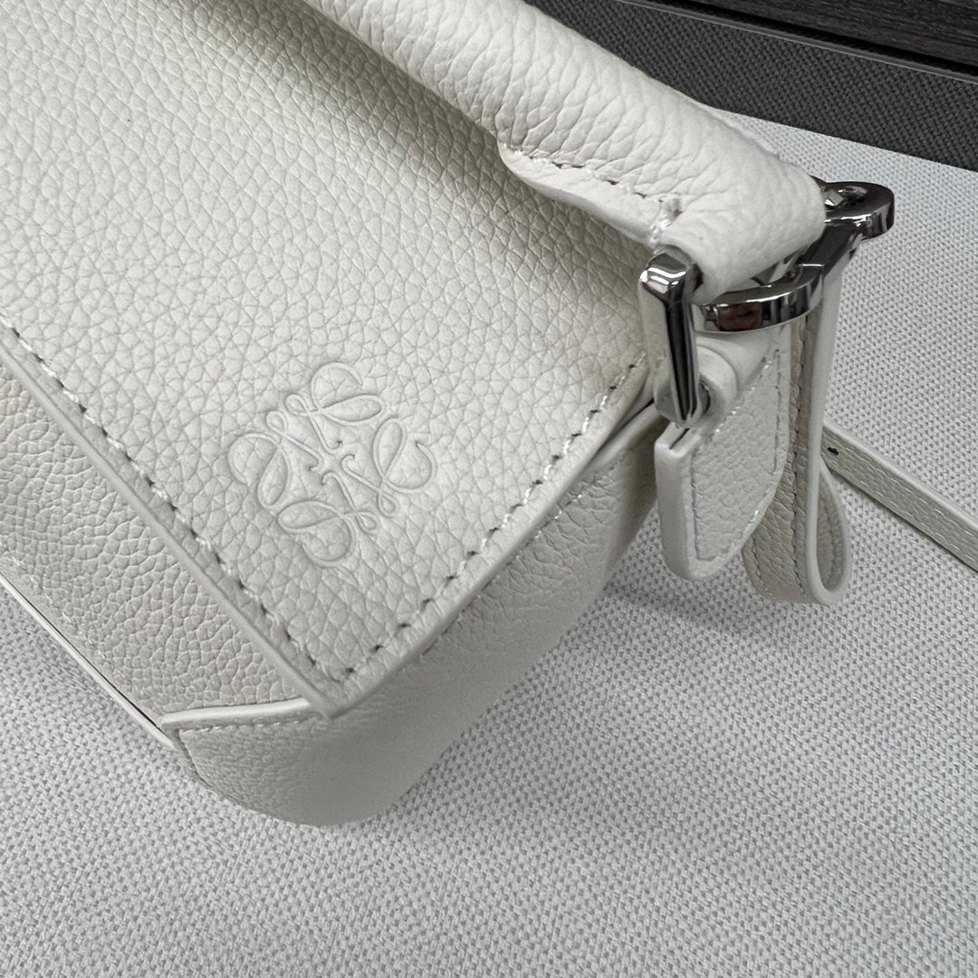 Handbag/Shoulder Bag Size 18*12.5*8CＭ