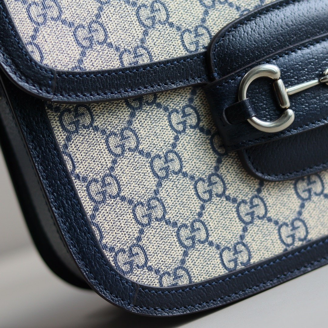 Handbag/Shoulder Bag Size  25*18*8Cm