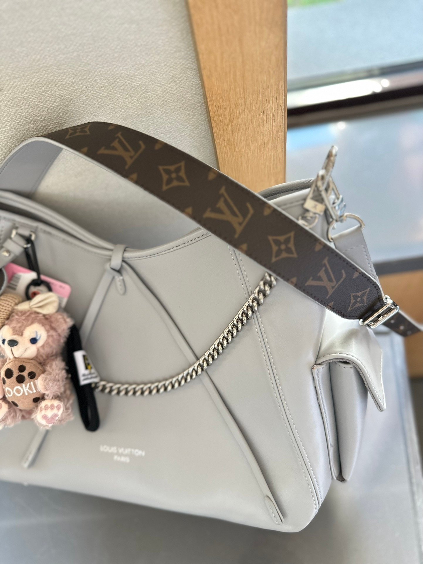 Commuter bag crossbody, shoulder bag Specifications: 33.5*23*15