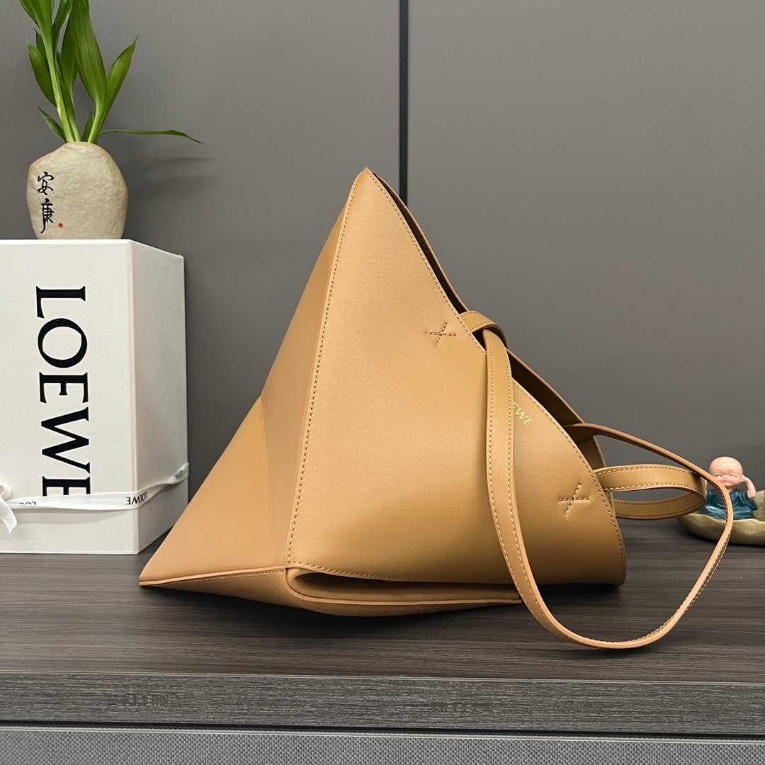 Handbag/Shoulder Bag Size 25.5*14.5*31.5CＭ