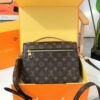 Color-blocked messenger bag shoulder crossbody bag Specifications: 25*19*10CM