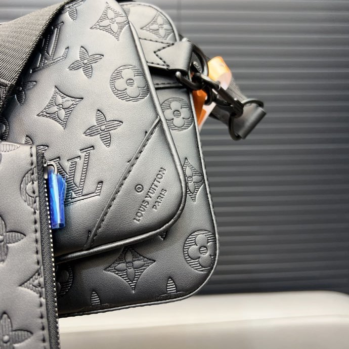 Crossbody Chest Bag for Men, Black Embossed, Size: 125 x 18 cm