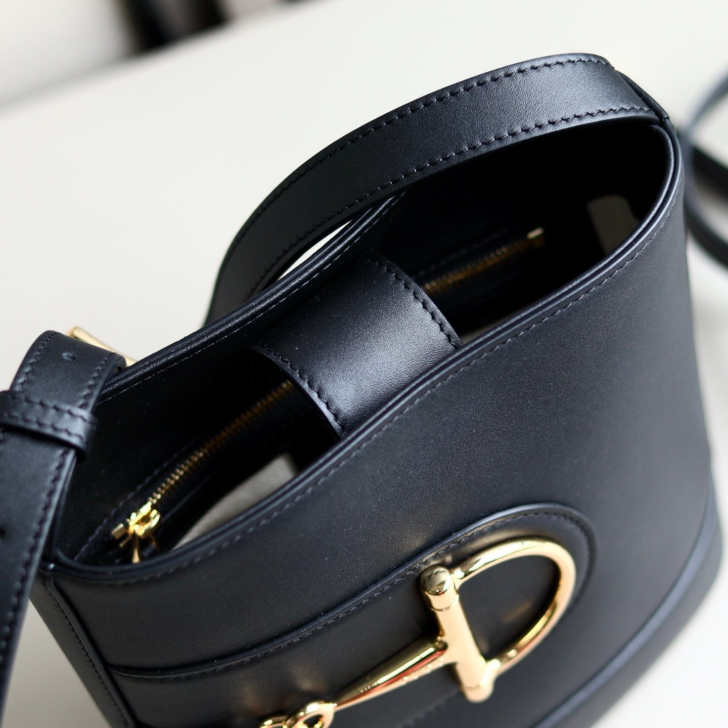Handbag/Shoulder Bag Size  18.5x20x8.5