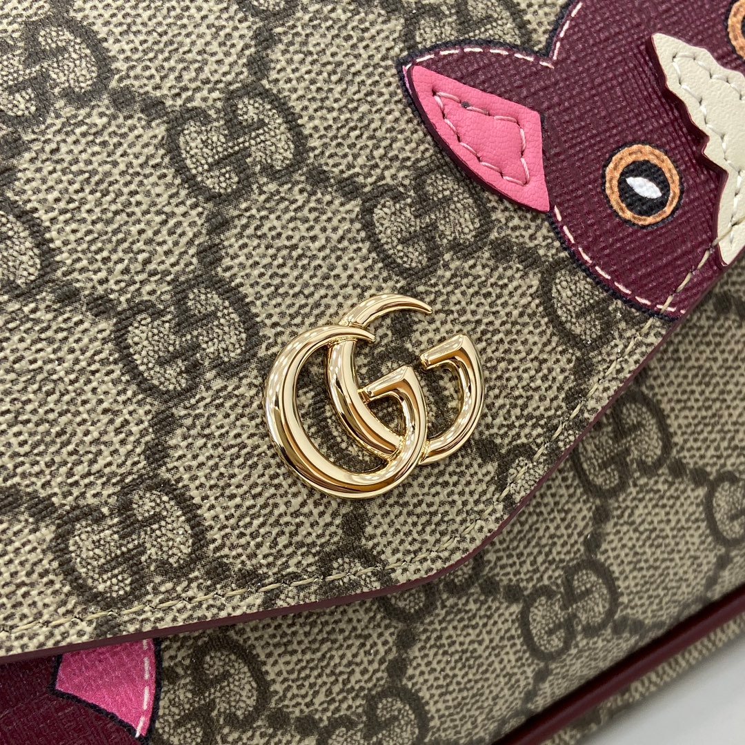 Handbag/Shoulder Bag Size  22x 13x 4cm