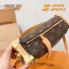 Handbag shoulder bag specifications: 18*12*8cm