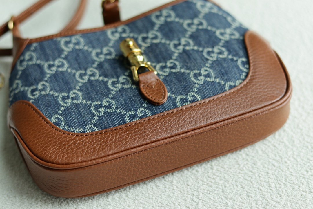 Handbag/Shoulder Bag Size  19*13*3