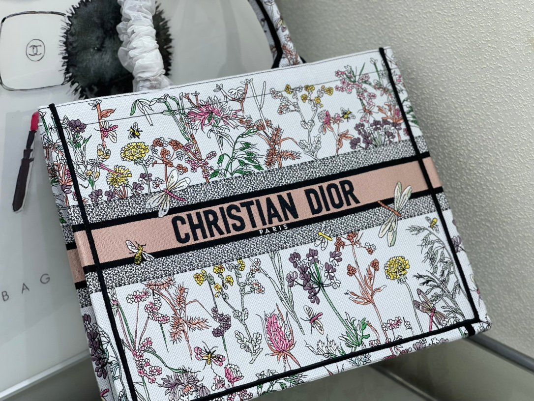Handbag/Shoulder Bag Size 42x18x35cm