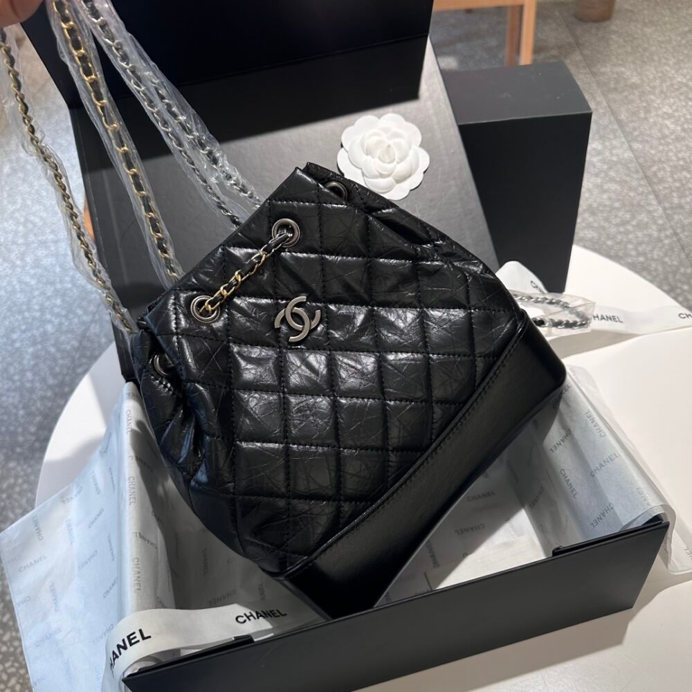 Handbag/Shoulder Bag Size 23*22.5*10.5cm