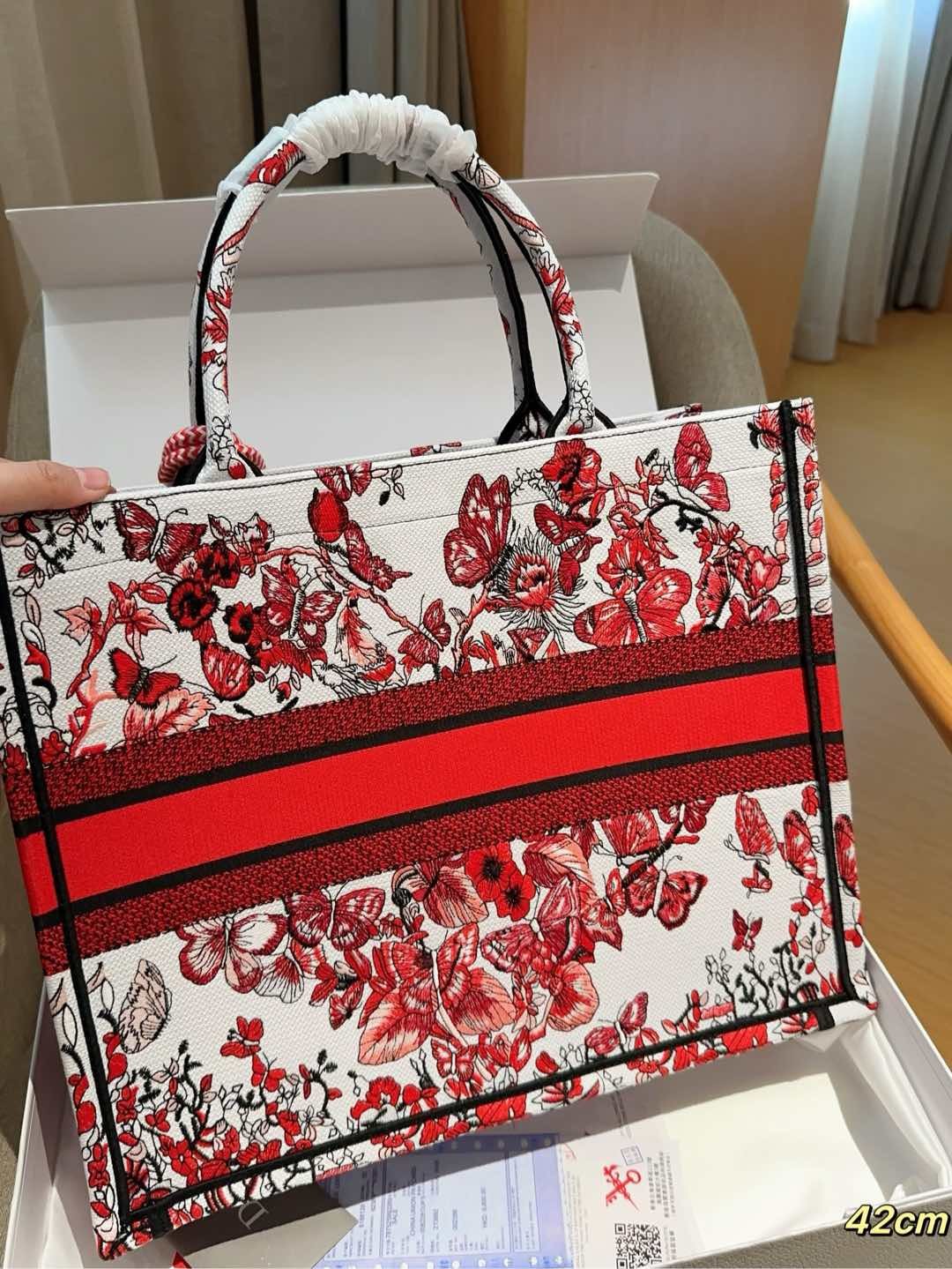 Handbag/Shoulder Bag Size 42x18x35cm