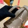 Messenger bag specifications: 21.5*13.5*6