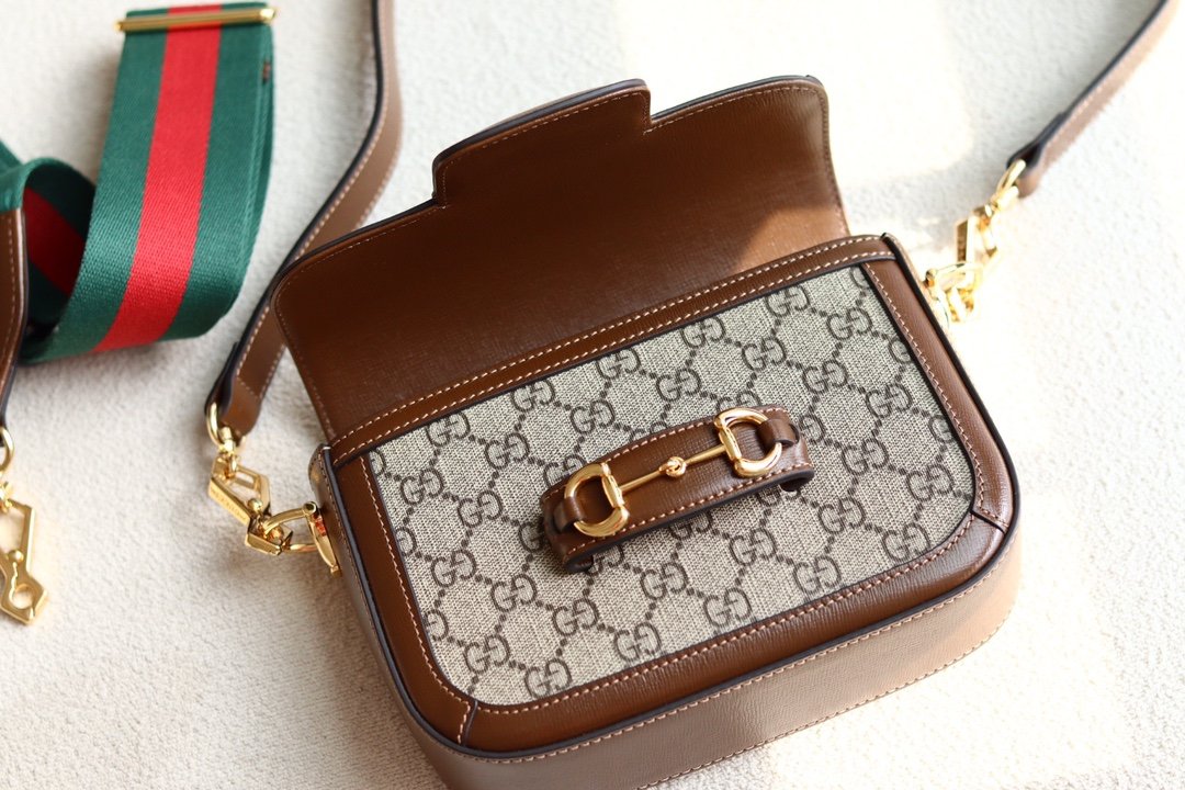 Handbag/Shoulder Bag Size  20.5x14x5cm
