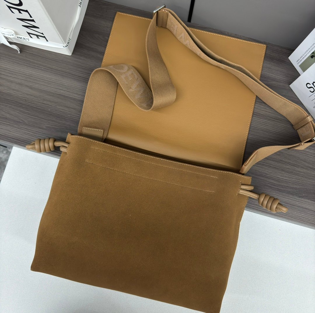 Handbag/Shoulder Bag Size 34*12*24CＭ