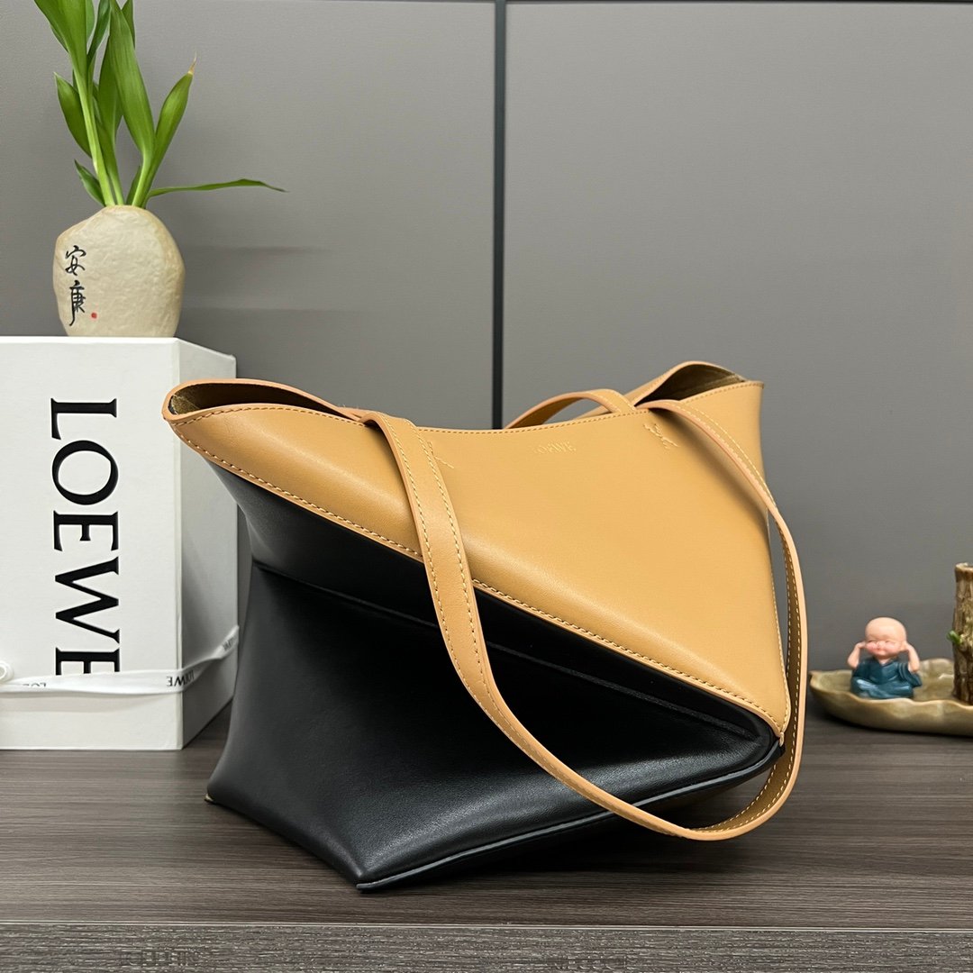 Handbag/Shoulder Bag Size 25.5*14.5*31.5CＭ