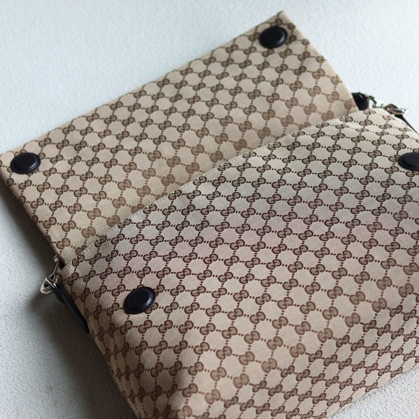 Handbag/Shoulder Bag Size 36x28x12cm